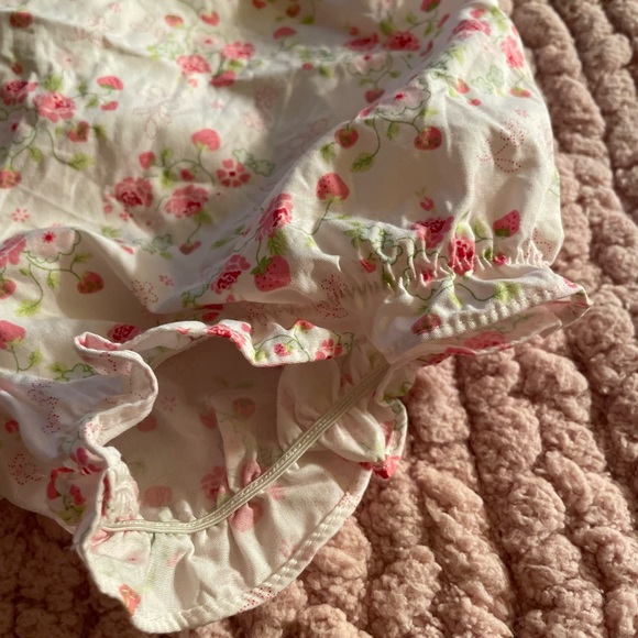 Poofy toddler shorts - Picture 3 of 3